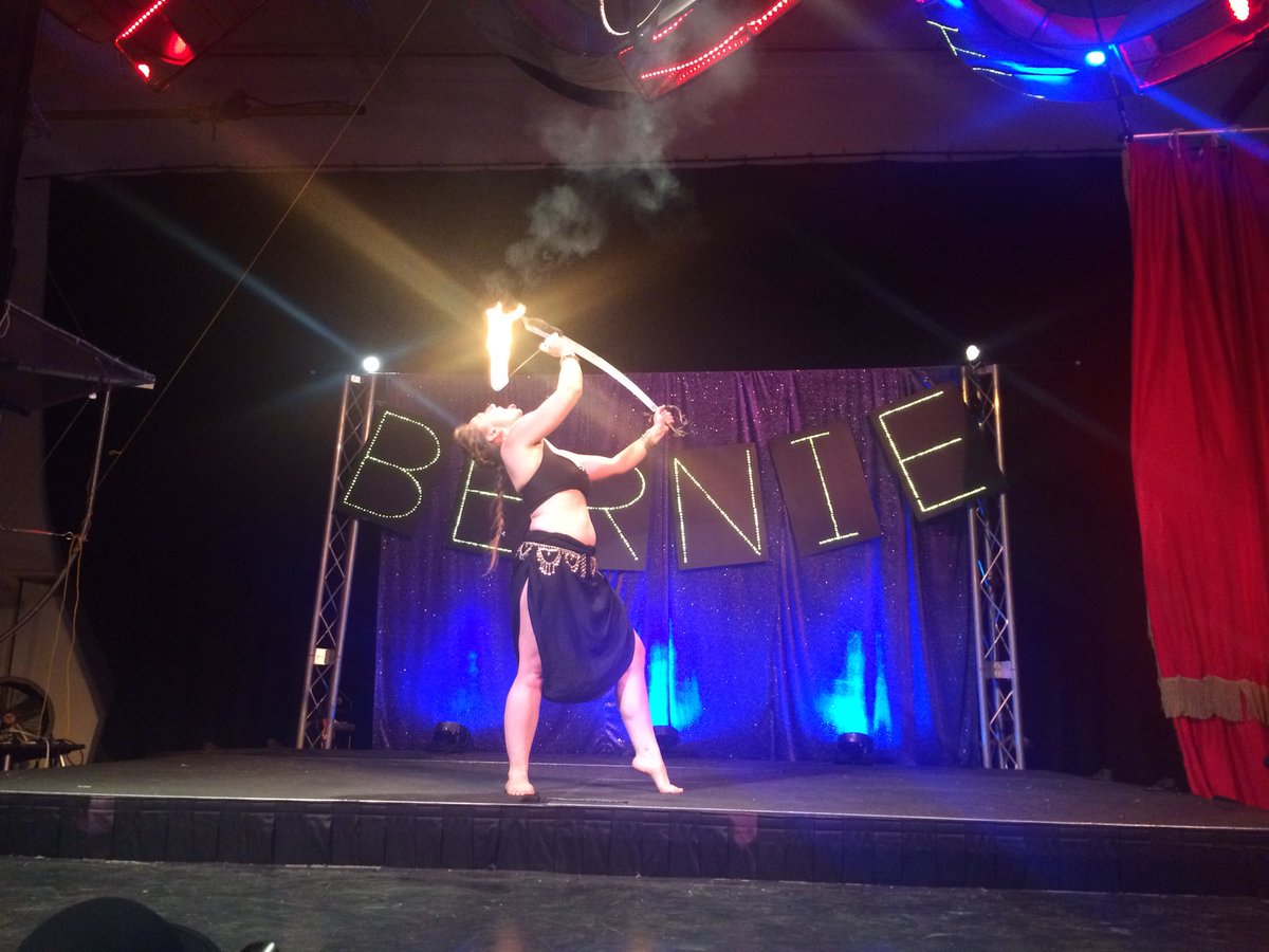 ionebutler's tweet photo. Just been to the most amazing #bernlesque fundraiser for @BernieSanders! 💋👠🎈🎉❤️ https://t.co/N1s5oTkxdi