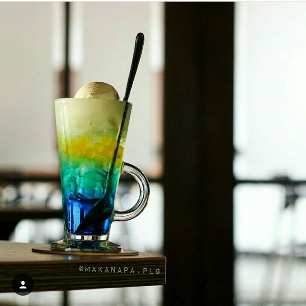 LOVE SUNDAY at Fab, save 40% for all DRINKS