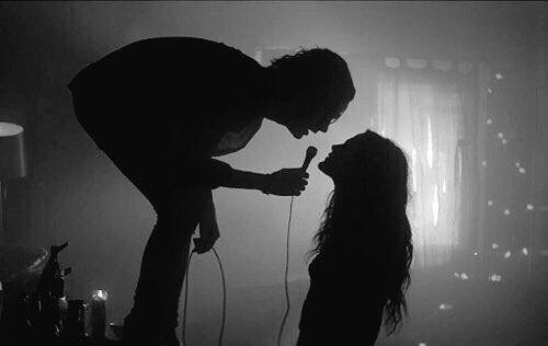 sflakis01's tweet photo. Dream Goals!!🎧🎤 #LiveMusic #Lyrics&amp;More #MusicFeel 🎧🎤 https://t.co/VsQFf1xVrk