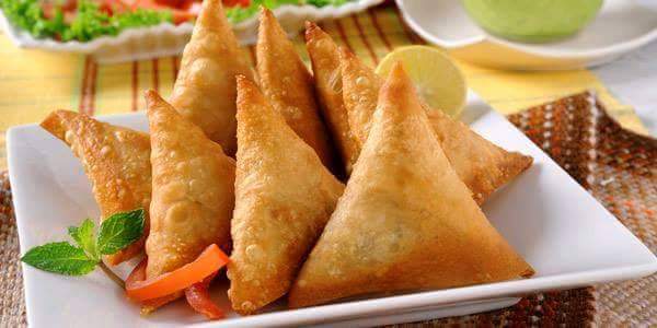 cookingtamil's tweet photo. வாங்க சுவையான மட்டன் சமோசா செய்யலாம் ...!!
தேவையானவை :-
கொத்துக்கறி- 250 கிராம்.Read more https://t.co/Gro3BuNJK9 https://t.co/GEl0w08Txd