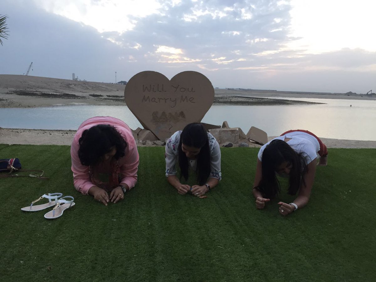flyHigherME's tweet photo. @CiscoDistEMEAR #DCCPlank #DCCIMGU #groupplank #girlpower @palim98 @SeknaKhanafer @sniloufer1 we love planking!! https://t.co/rkHgwvSlf6