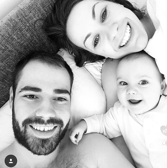 sailawayby2's tweet photo. Sunday morning regram 👪📷
#5amstarts #nolieinforus #family #sundaycuddles #sundayfunday https://t.co/GhZfaSVU0k https://t.co/ylNSeTdQ5W