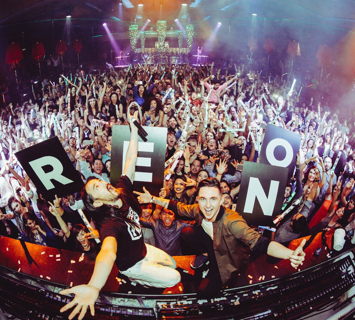 Reno Nevada! Don't underestimate this lil city 🔥🔥🔥🔥 @maxstylermusic https://t.co/Eda901v1UR