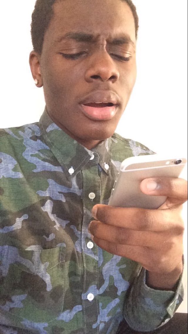 DumbSlutLogic's tweet image. Dumb hoe😓😂