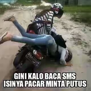 kholbunkawasboy's tweet photo. Hahahaha https://t.co/HSbbKL6WYC