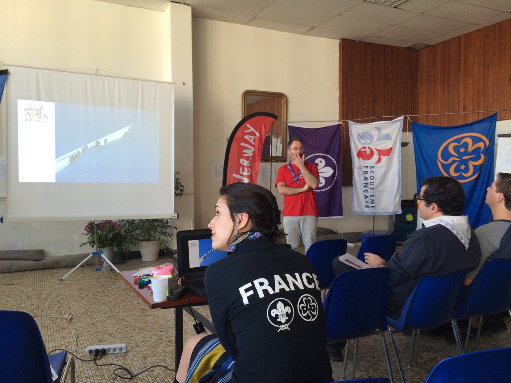 Ebouneau's tweet photo. Lancement de l'Assemblée Générale @Roverway2016 : un chemin parcouru, un sommet à atteindre #OnTheRoad #SurLaRoute https://t.co/AtgPliDtGs