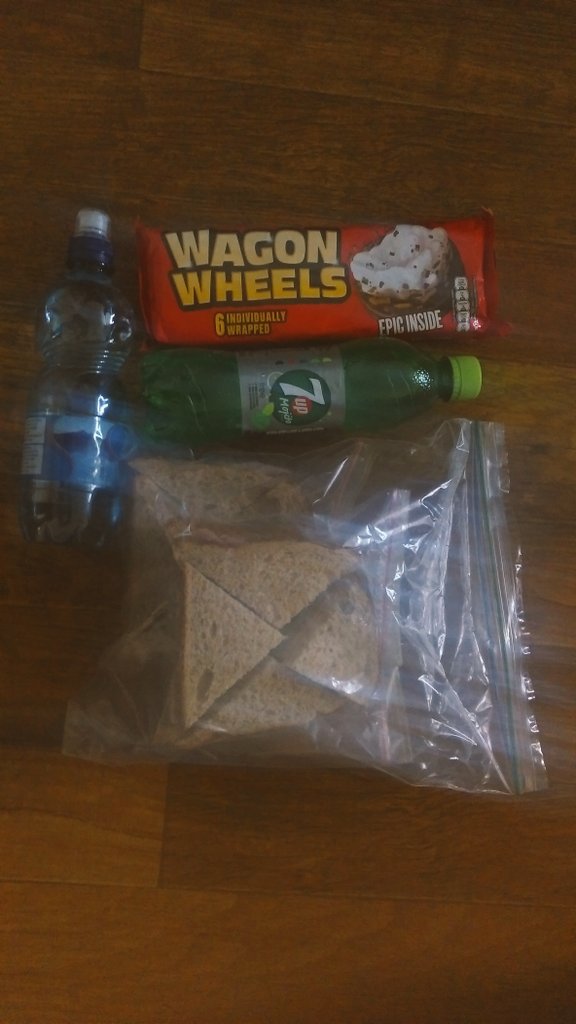 All set for Croker. Gonna be a long day <a href="/RoscommonGAA/">Roscommon GAA</a> #RossiesTakeOverCroker #RoscomáinAbú  #DontMentionTheBusFare