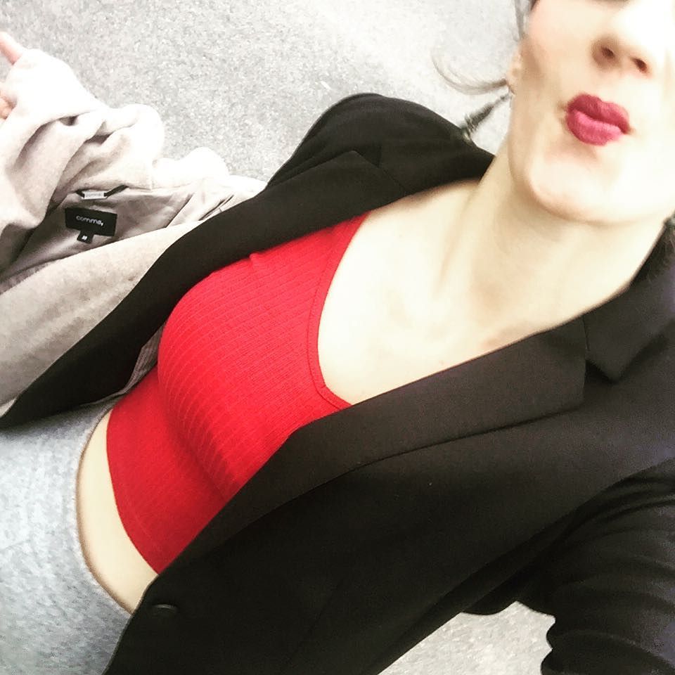 SecretFitFam's tweet photo. Ab alarm yesterday night๐๐๐! #thekaylamovement #croptop #topshop #goodlife #abs #kaylasarmy #eatyourwaytohealth #bbโฆ https://t.co/zakeZqJLEE