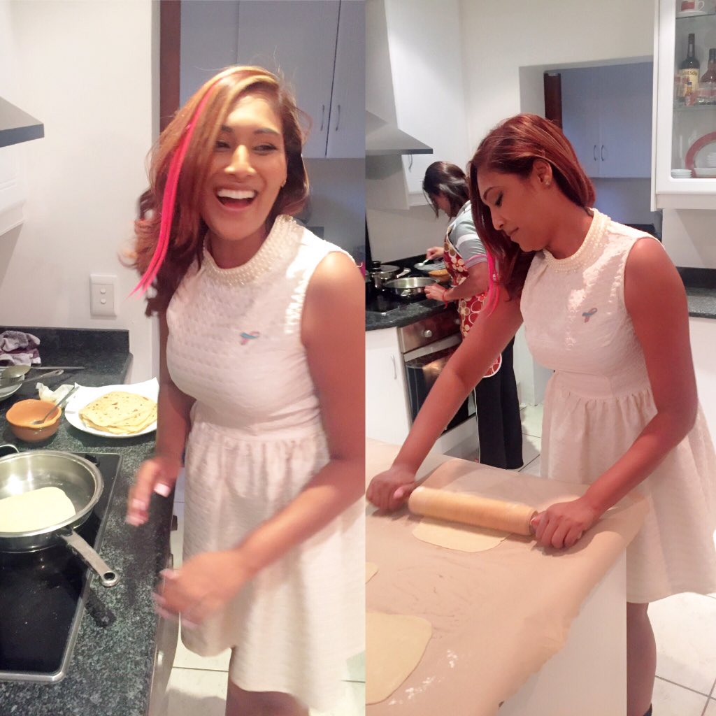 levinialea's tweet photo. Kitchen moments with my pink clip ππ#clipmypinkin
#cansachallenge #cansa#top100 @MrsSAPageant @LushAsa1 @sormesa https://t.co/2R2heLcedF