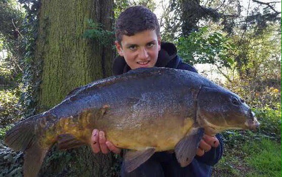 teddy_nelson1's tweet image. Mid double mirror from the park caught on a pink VNF Fluor pop up! @Xcelbaits @BTSangling