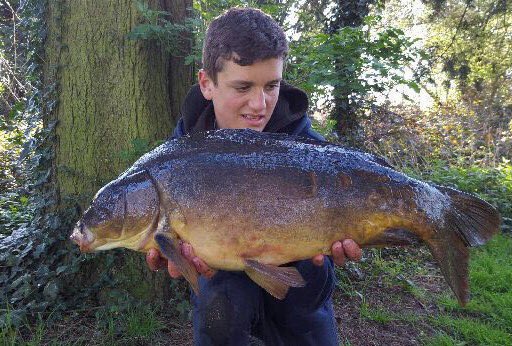 teddy_nelson1's tweet image. Mid double mirror from the park caught on a pink VNF Fluor pop up! @Xcelbaits @BTSangling