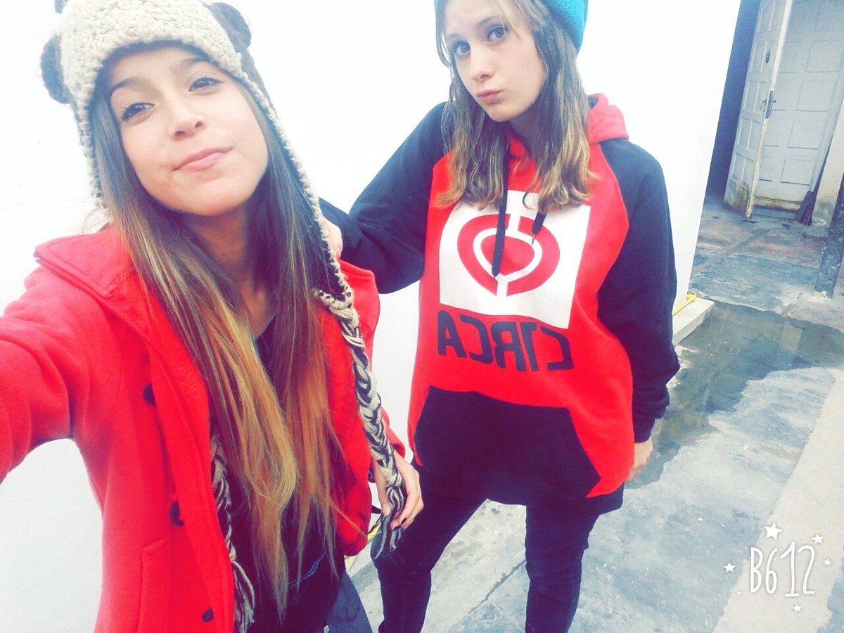 CapuaFlor's tweet photo. Foto casual https://t.co/U9plE5ZTNj