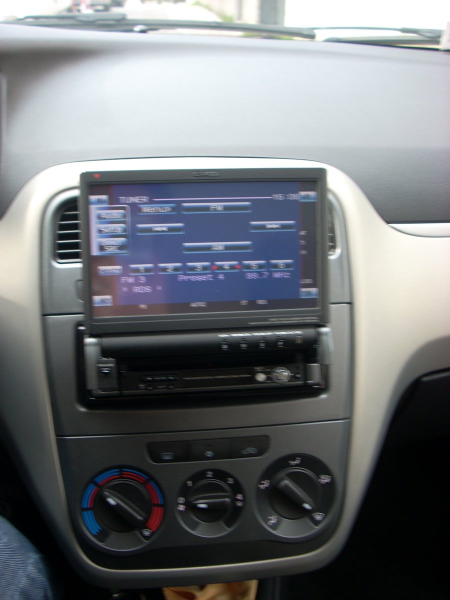 SiracusaAnnunci's tweet image. Vendo Autoradio kenwood kvt 627dvd monitor motorizzato touch screen 7 pollici… dlvr.it/L1TnQ2 #Audio_Video