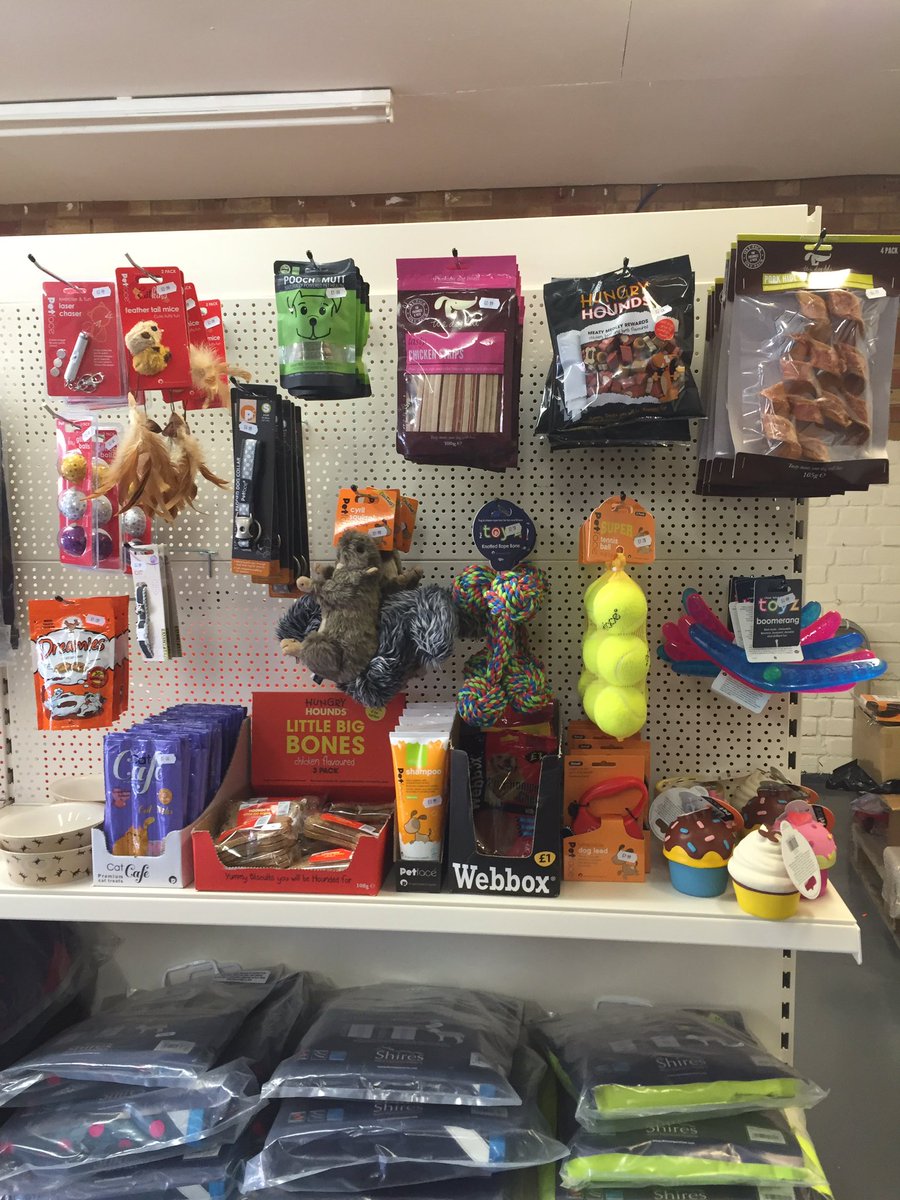 westmidsaddlery's tweet image. Even more pet goodies! @PetfacePets @poochandmutt