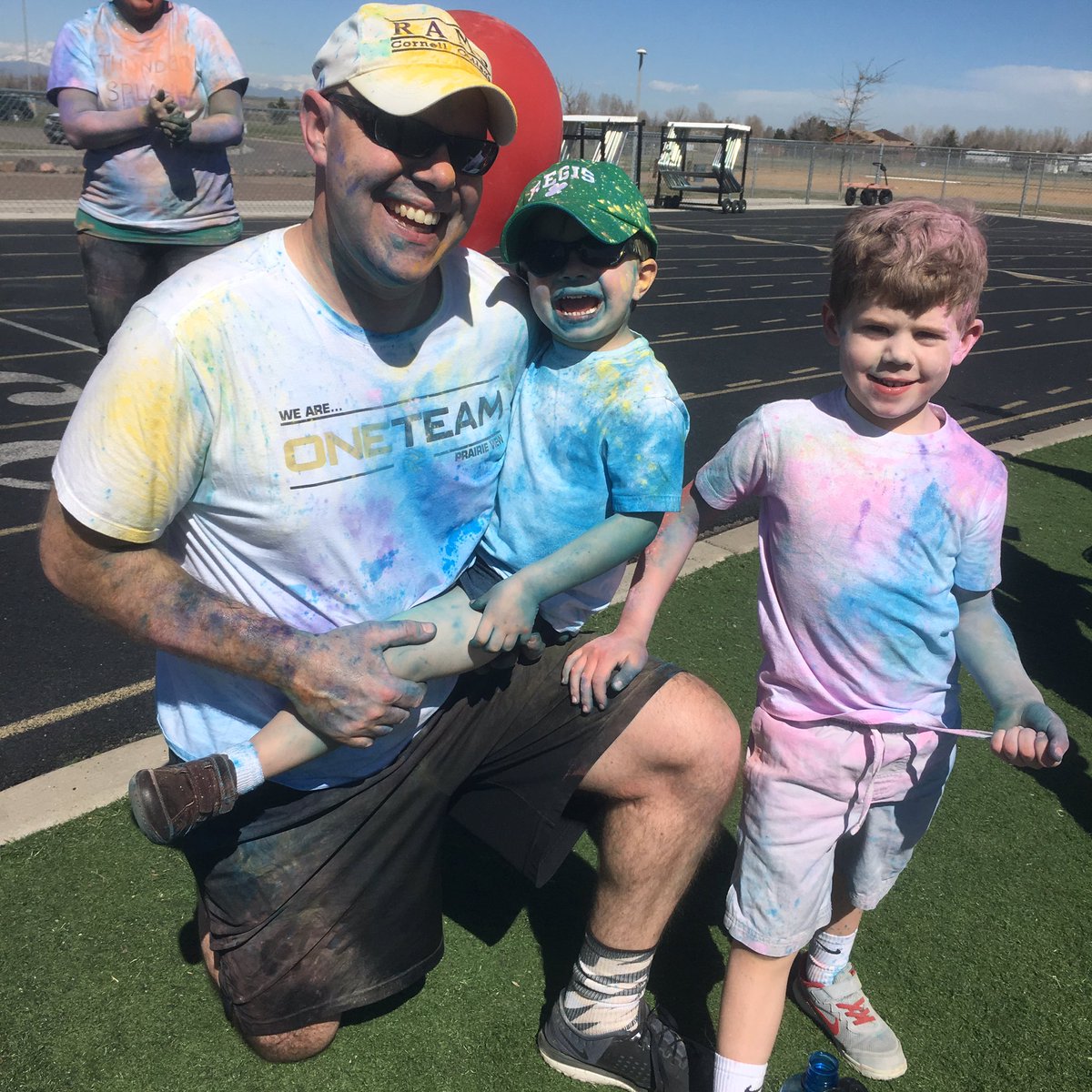 pvdash's tweet photo. Runners got COVERED in powder!
Thank you to all who came out and supported, together we raised $1800 for ASC!!💙💛❤️ https://t.co/ZzjBQZmMCp