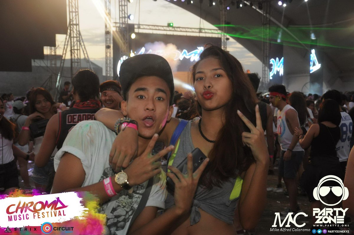 SayWhatMarie's tweet photo. my best budd @marc_myx  :) #ChromaThrowback https://t.co/1kYIDARFot