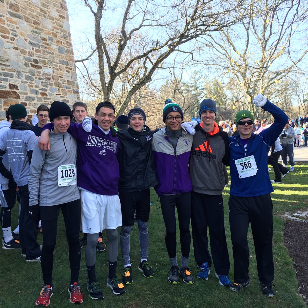 TheJasonator's tweet photo. @MSJGaels 100 MSJ students, parents, and faculty ran today at Hopewell Cancer Support's Reachout and Run 5k! https://t.co/WNzwci1gyJ