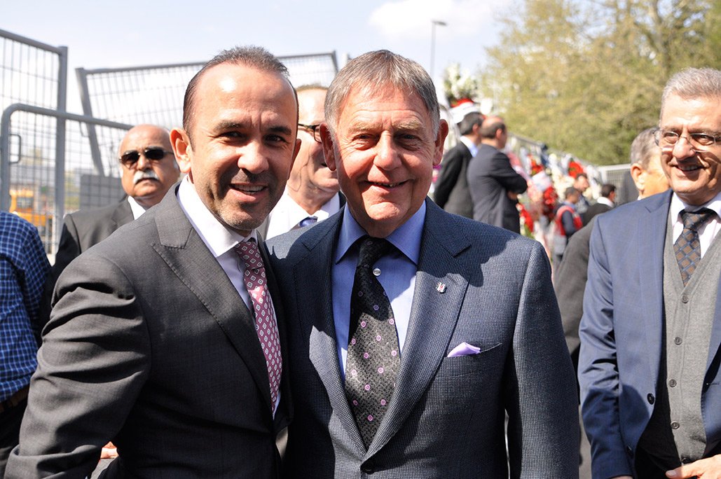  Statın Açılış Maçına Giden Ünlüler