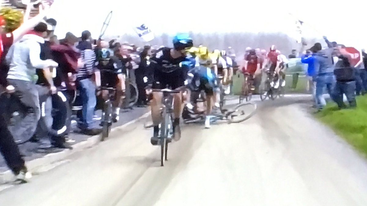 Shit shit shit <a href="/GianniMoscon/">Gianni Moscon</a> felt on the mud!! Very bad @Paris_Roubaix