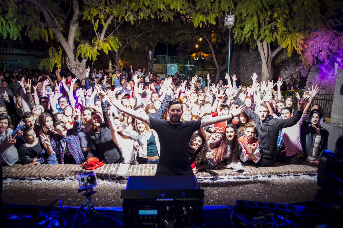 Anoche fue una locura, #Torrox hasta la bandera!! Solo puedo decir un enorme GRACIAS!! #housemusic #FelizDomingo