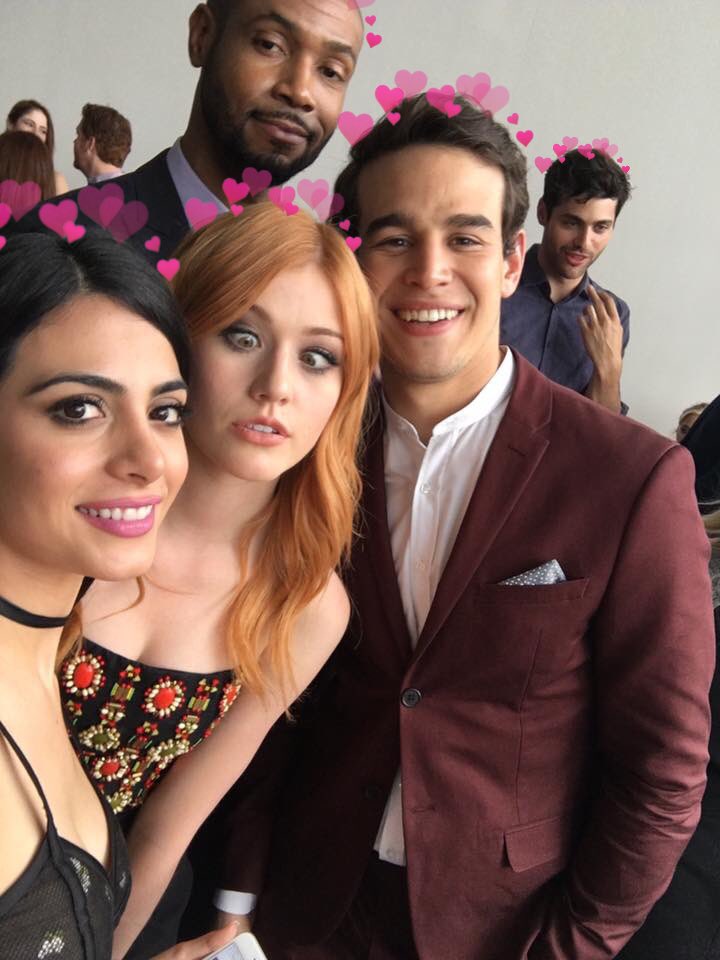 shadowhearters's tweet image. 