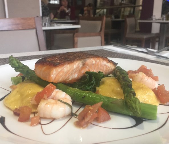 Want to win a table for 2 at our new menu launch on 14th April? Dinner and drinks on us! Just RT and follow to enter