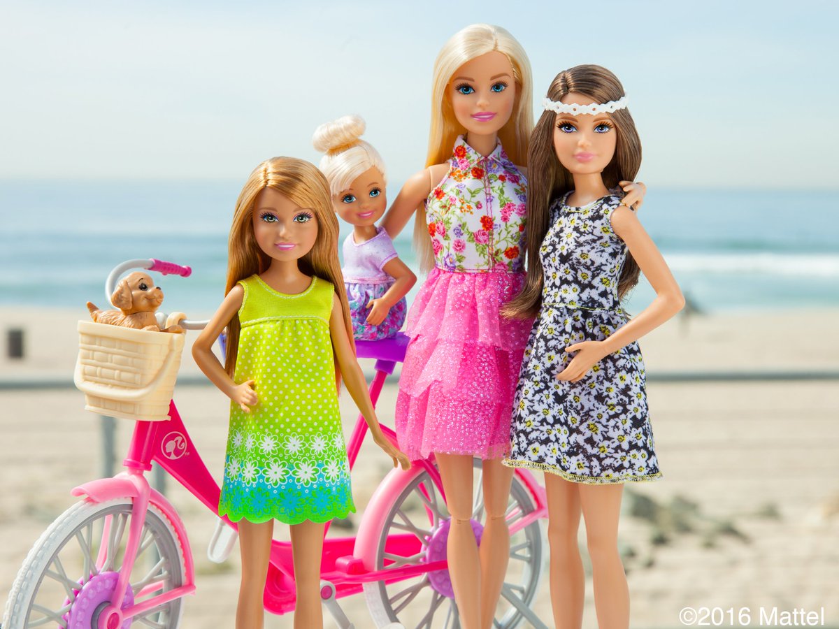 Barbie's tweet photo. Happy #SiblingsDay! https://t.co/ckA0mT0niJ