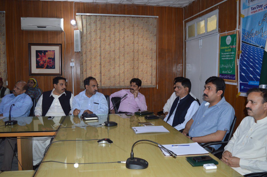 @acphalia <a href="/muzaffarksial/">Muzaffar Khan Sial</a> <a href="/diombdin/">DIO Mandi Bahaudin</a> <a href="/Mandibahaudin/">Mandibahaudin</a> DCO MBDin and other officers during Tax Day Celebrations today