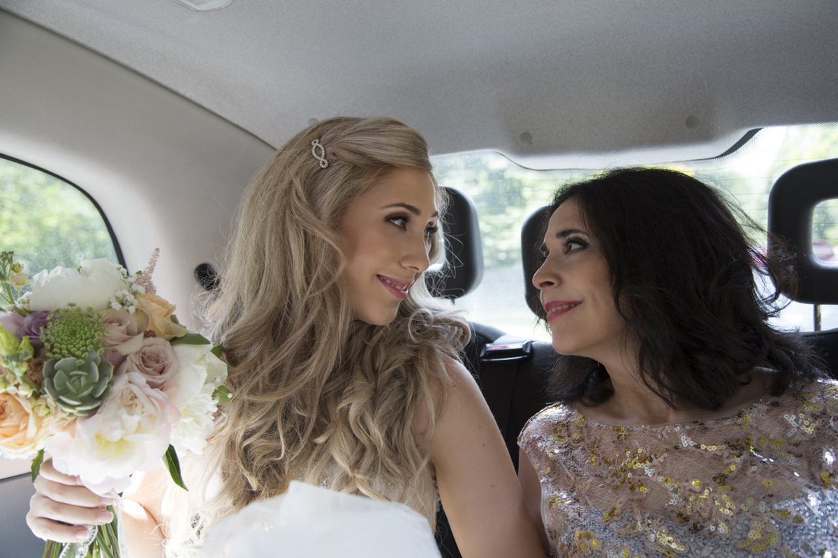 AmandaMakeupart's tweet photo. Don't forget to include your #mum in your #wedding morning preparations! #motherofthebride #makeupmum #mumbonding xx https://t.co/W6TTPILOTG
