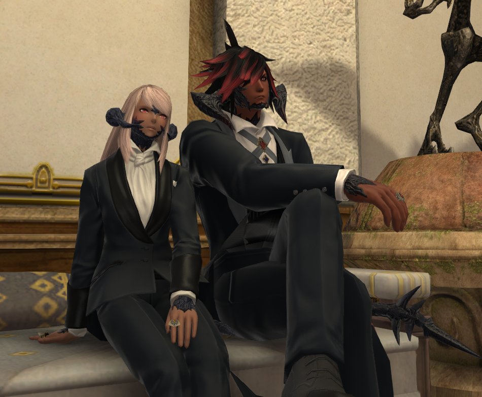 Toomoo Ff14 Mana 男女両方ともスーツっぽい服で並ぶと カッコイイってことに気が付いた T Co Txnrvrbuok