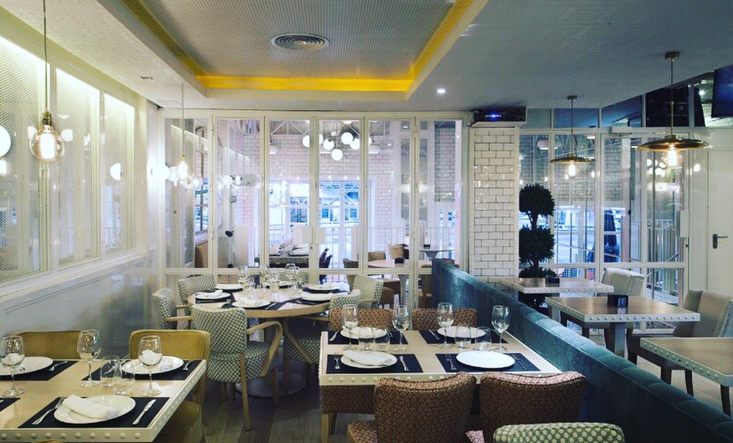 RtePuntoBasico's tweet photo. Es domingo y nosotros te esperamos para disfrutar con nosotros!Os recordamos🅿️al6⃣0⃣%para nuestros clientes🎉 #madrid https://t.co/29neE9gR1L