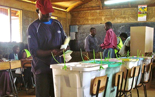 cgtnafrica's tweet photo. #Chad votes to elect new president
#CHADdecides https://t.co/tUoyQbiUaf https://t.co/t3DSDGKJZR