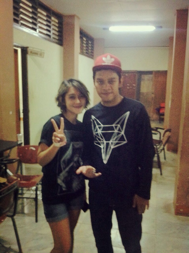 akhirnya ngfans juga sama vocalis satu ini @mustikakamal slurp!