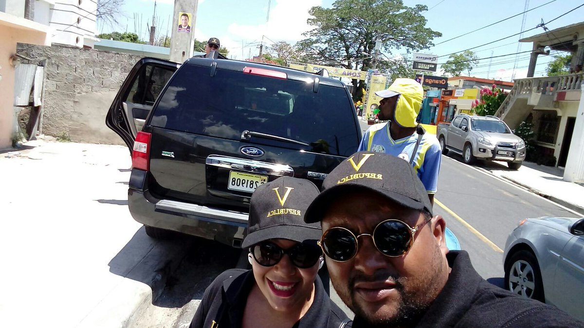 SotoconDanilo's tweet photo. Cotui hablo 4 más Danilo sigue @sotojimenezv @DaniloMedina @4anosmas @DanielGuillenG @taverazsuarez @luisVferreras https://t.co/VPOMHaNgVa