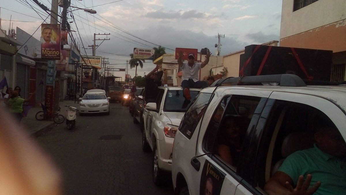 SotoconDanilo's tweet photo. Caravana cotui, Danilo Presidente @sotojimenezv @ToyClaroDanilo @Danilo20162020 @DanielGuillenG @verasjjj https://t.co/PEKR2AzJor