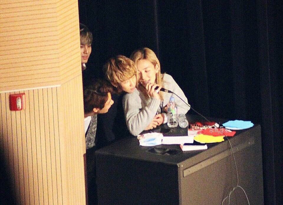 kpop17312's tweet photo. @jessica04180203 
よかったよかった😁
私も、たまに変な人とかおるから対応困るねんな、だから、こっこみたいな純粋の純子と喋ってると楽😆
え、ダイエットしてんの！私はデブまっしぐら👉
頑張ってるyouに応援や！ https://t.co/JG8UP71lOR