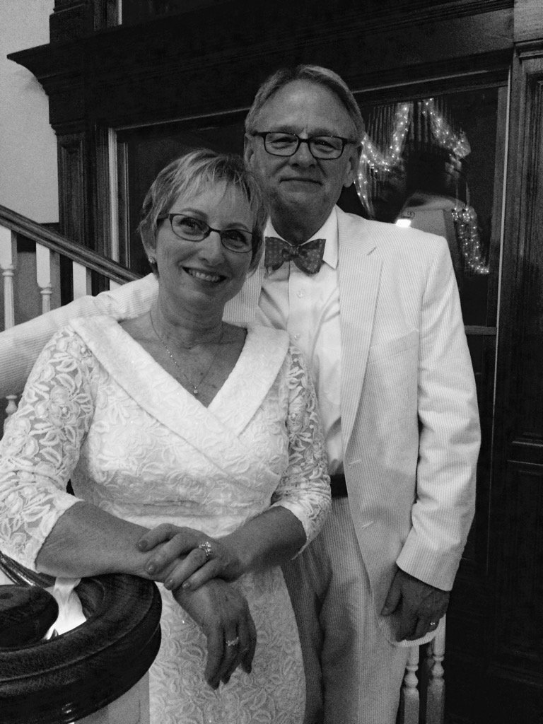 trayscooter's tweet photo. #alldeckedout#weddingfun https://t.co/428E9C732f