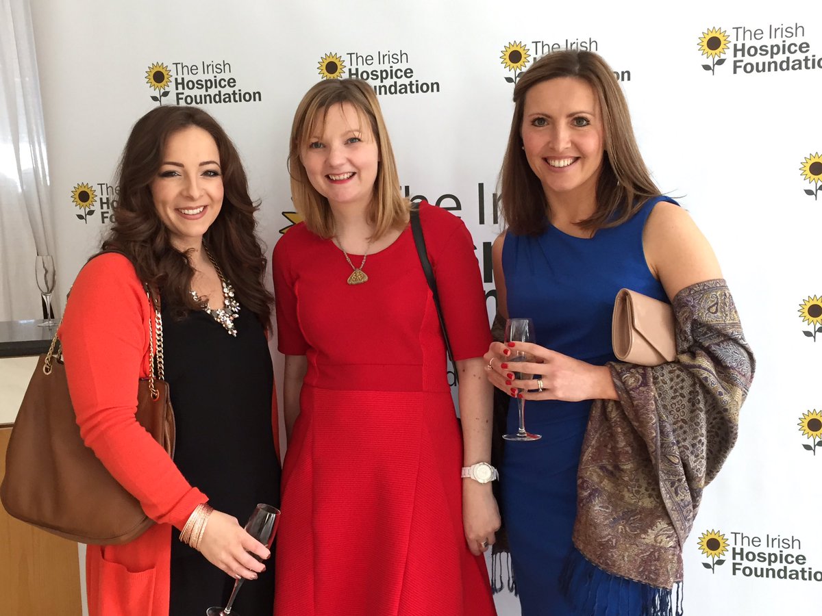 IrishHospice's tweet photo. Style galore at #IHFRaceDay https://t.co/vnw0GR1eBJ