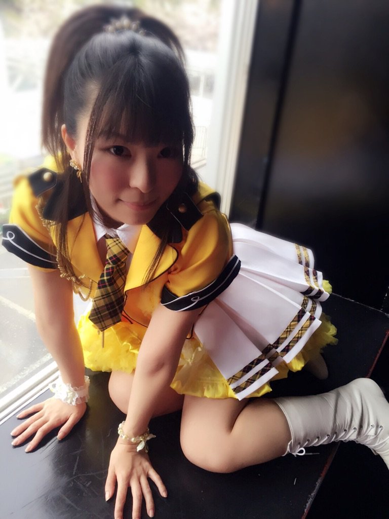 小林元子 No Twitter 控えさせて頂いていた場所に大きな窓があって 待機中に時間があったので なんかグラビアっぽく写真撮ろうぜ ってなって 撮影会が始まりました 笑 被写体 設楽麻美 撮影 野水伊織 ギュウ農フェス まろに T Co Jdm8slttmo