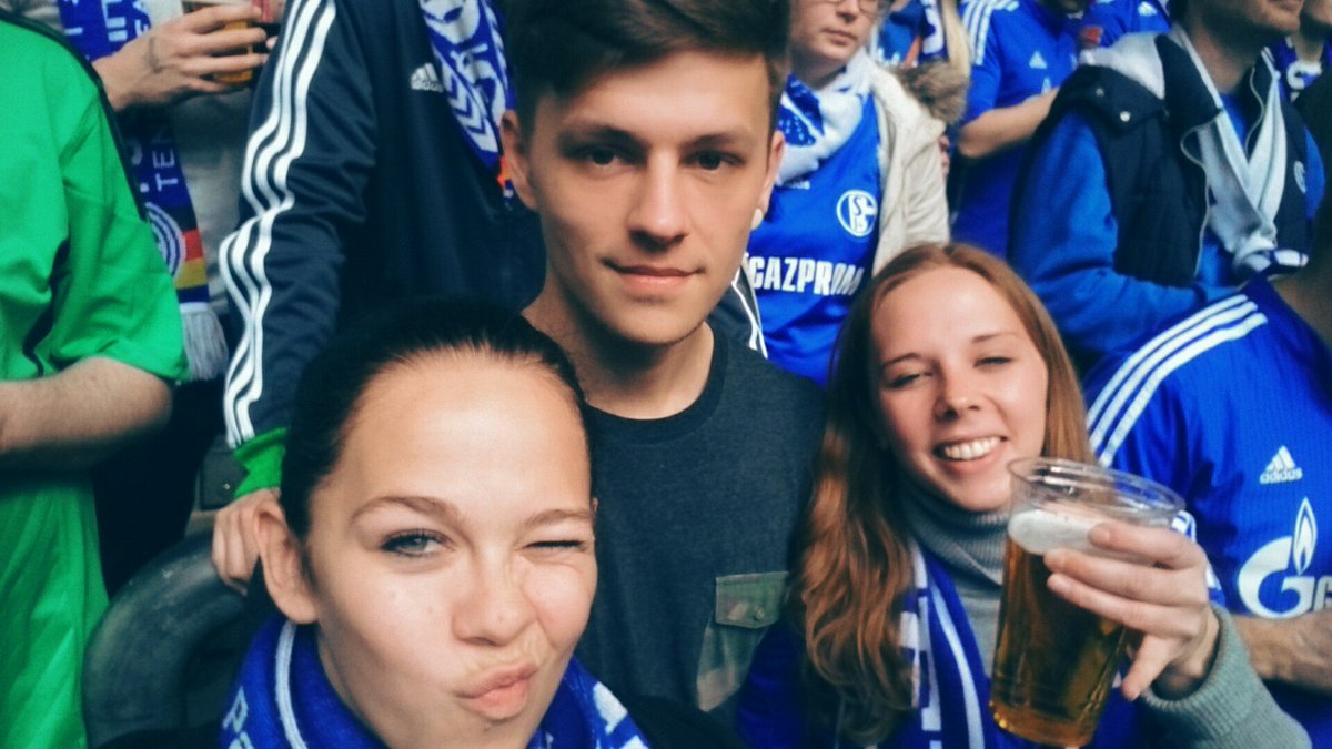 jennydancer18's tweet photo. @s04  #derby #S04BVB #Schalke https://t.co/LraO5Yu9D4