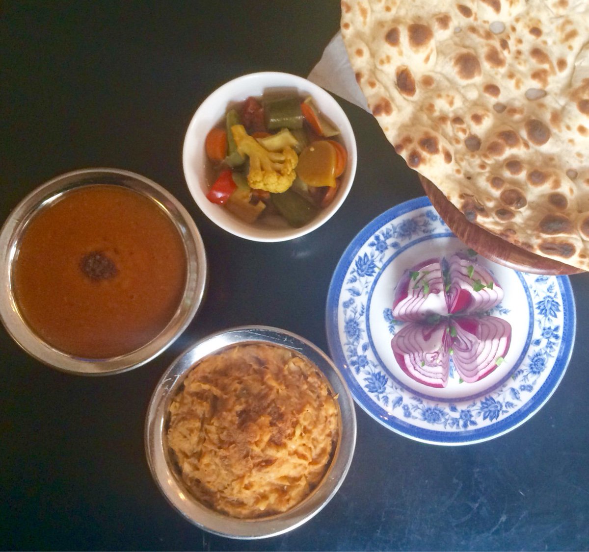 AnarPersian's tweet photo. .#abgoosht #Sunday @anarpersian the perfect #Sundaymeal #lovefood  #Persian #portobello https://t.co/4DVvAE35PI