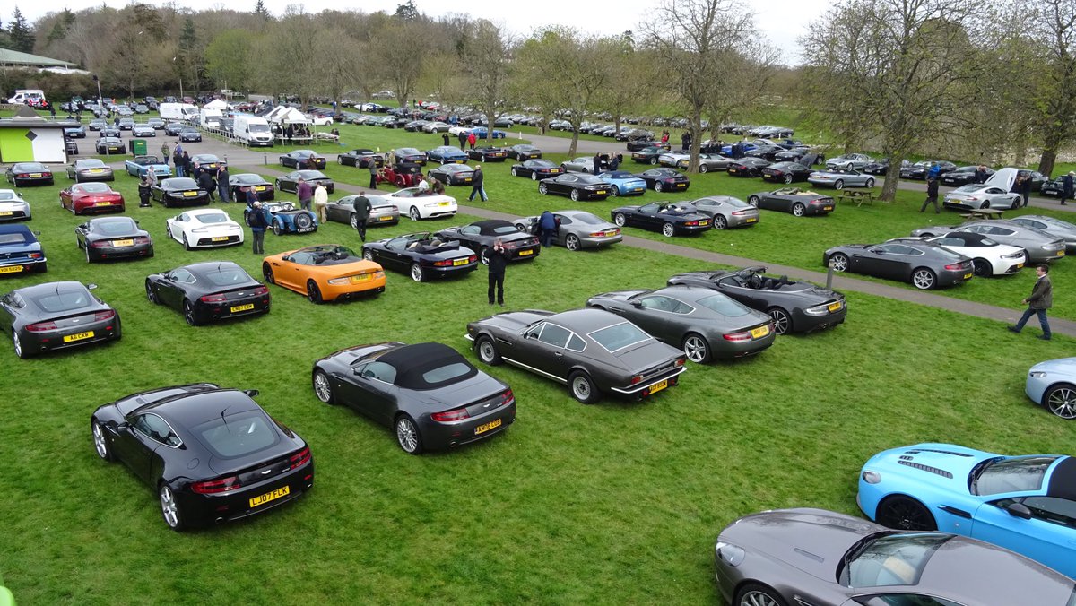 Great day at Beaulieu today for Simply Aston. Fabulous turn out. <a href="/astonmartin/">Aston Martin</a> @AndyatAston