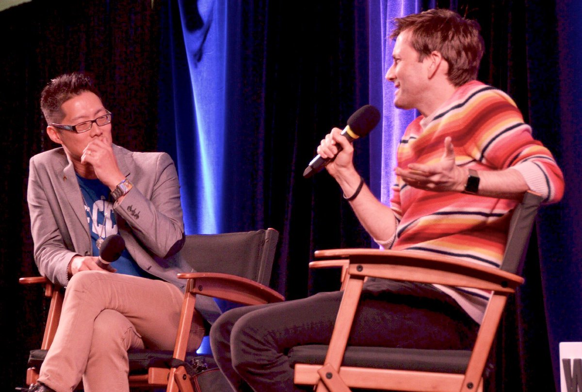 Crazy4ComicCon's tweet photo. If it looks like I am giggling like a school girl- it's because I am.
#DavidTennant
#MadisonComicCon
@David_Tennant https://t.co/73gxEjcjds