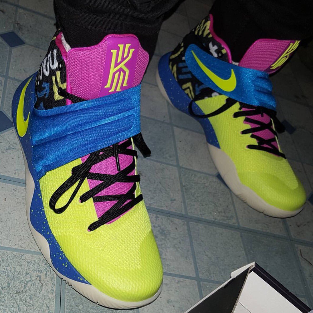 NikeiDsDaily's tweet photo. "Highlights" Kyrie 2 📽📽                  #MyiDs #Kyrie2 @kyrieirving #NikeiD via @ogcash.zg.tp https://t.co/FbRjNH5itc