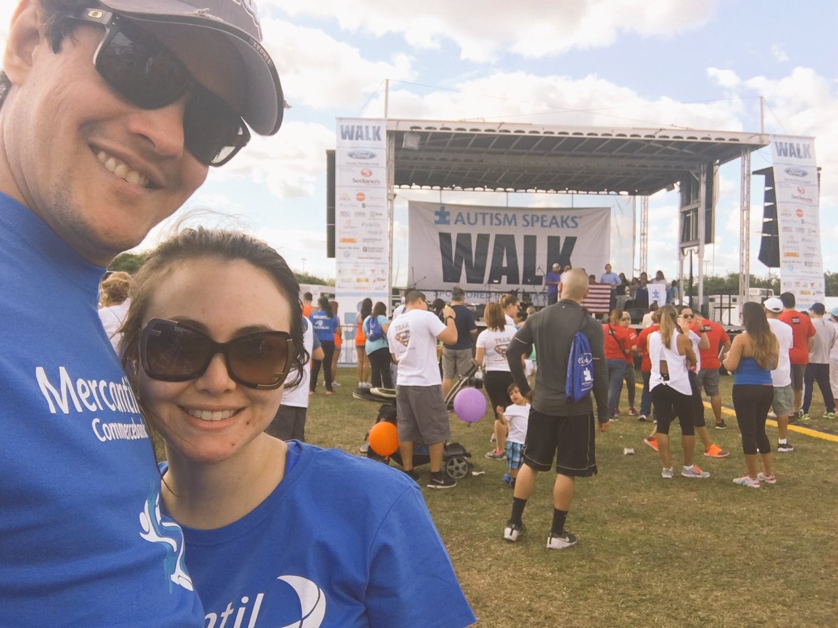 MarianaCamacho3's tweet photo. This morning @autismspeaks Walk in Doral supporting a cause! @DadeDreamers @MiamiChamber #leadershipmiami https://t.co/LvdJEgnvmr