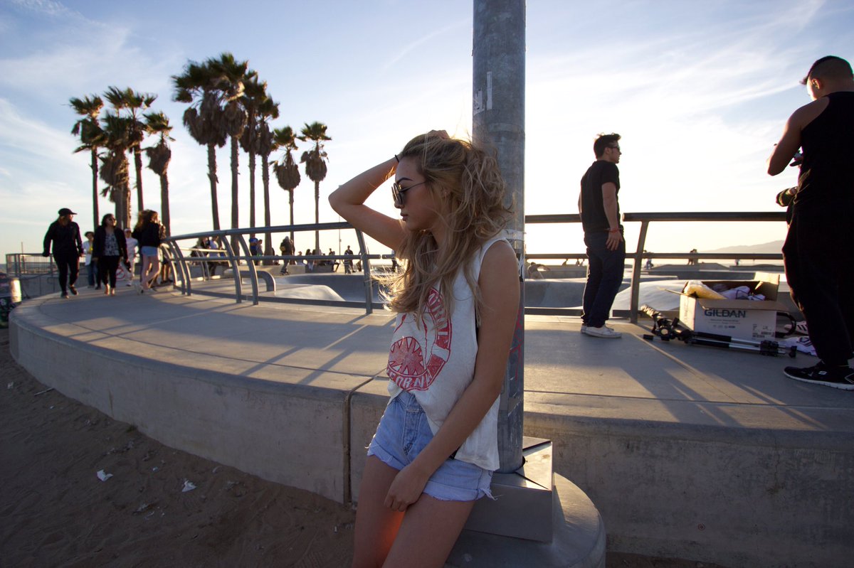 CS_Apparels tweet picture