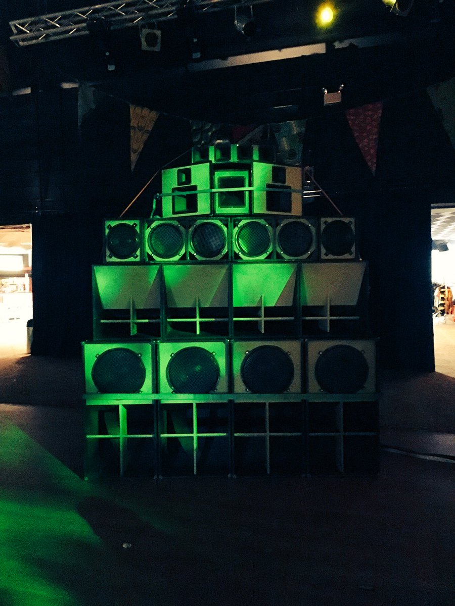 Mal_freshfish's tweet photo. Right back in Manchester after 2 days & nights @ #unodweekender shame to miss #jahshaka but top time had! #unod #dub https://t.co/TqC3aXl2td