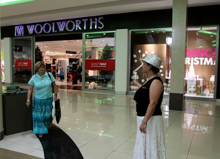 Sowetan1981's tweet photo. Woolworths employees get their jobs back in Labour Court ruling https://t.co/L6SMbdhWGq https://t.co/jmeKX6aw3M