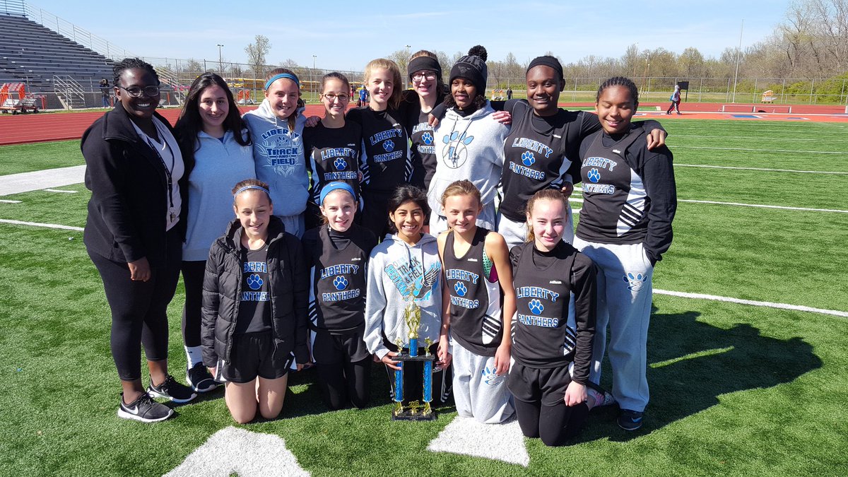 2016 East St Louis Relay champions! #LIBERTYPANTHERS