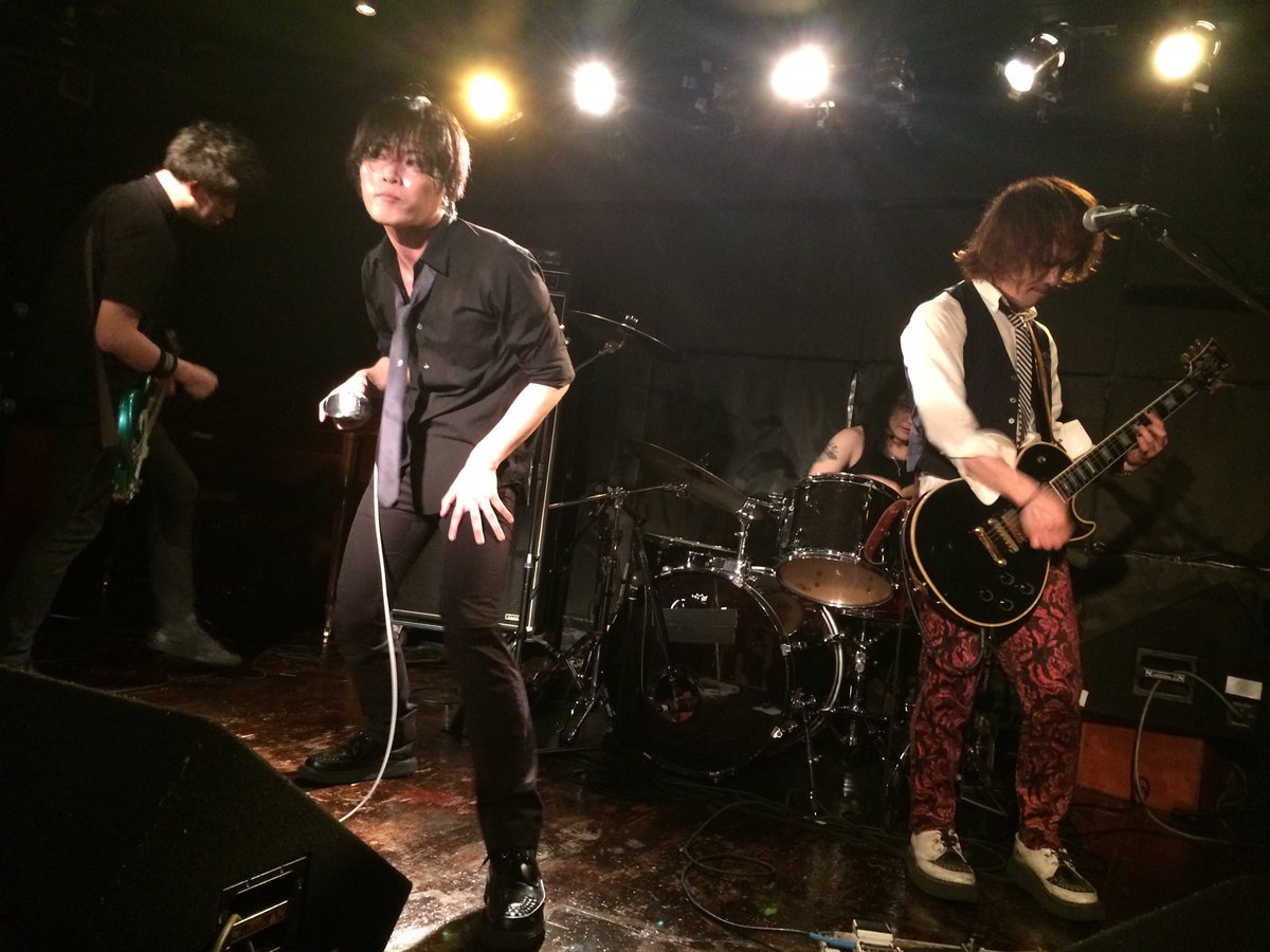 saku_MARQUIS's tweet image. 鈴ん小屋での一コマ
#Lastdrop